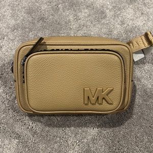 Michael kors cooper double zip belt bag